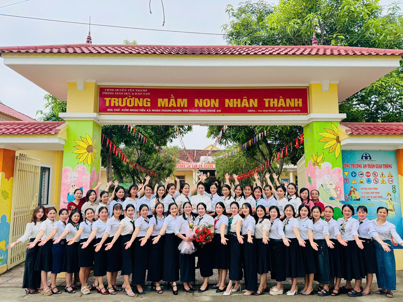 TỔNG KẾT NĂM HỌC 2024 - 2025 VÀ LÀM LỄ RA TRƯỜNG CHO CÁC CHÁU 5 TUỔI